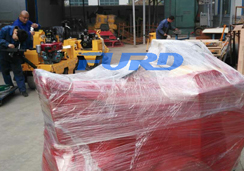 福瑞得機(jī)械座駕壓路機(jī)、手扶壓路機(jī)、灌縫機(jī)及時(shí)包裝發(fā)貨