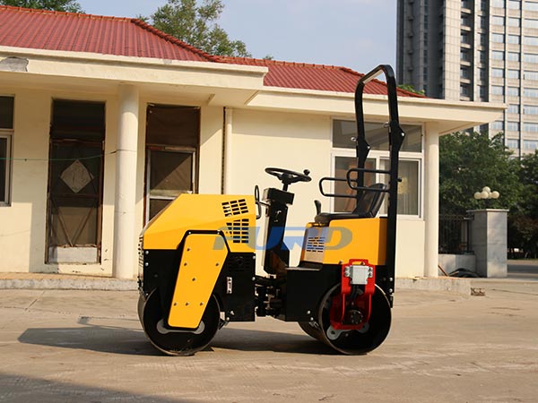 關(guān)于小型壓路機(jī)變速箱的保養(yǎng)知識你知道多少？