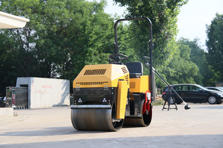 “明星款”小型壓路機(jī)，讓大家的選擇不再“迷路”！